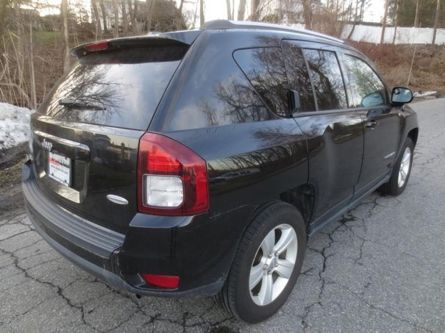 2015 Black /Black Jeep Compass Latitude (1C4NJDEB0FD) with an 2.4L 4cyl engine, Automatic transmission, located at 270 US Route 6, Mahopac, NY, 10541, (845) 621-0895, 41.349022, -73.755280 - Photo#3